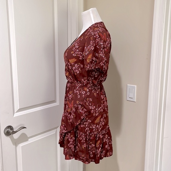 Madewell Ruffle Wrap in Windowbox Floral Butterfly Print V Neck Dress - Size 2 - Picture 5 of 10